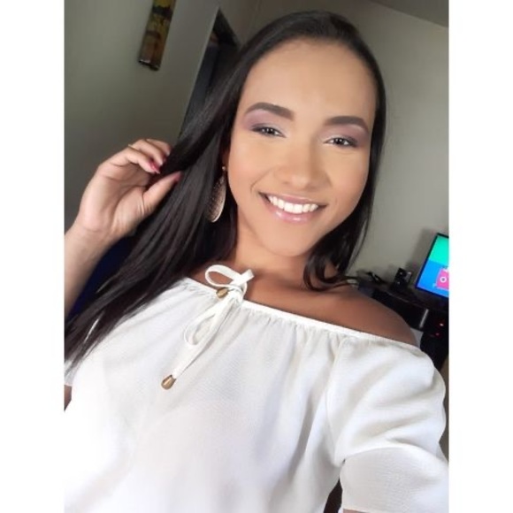 Meet your Posher, Bianca - Picture 1 of 1